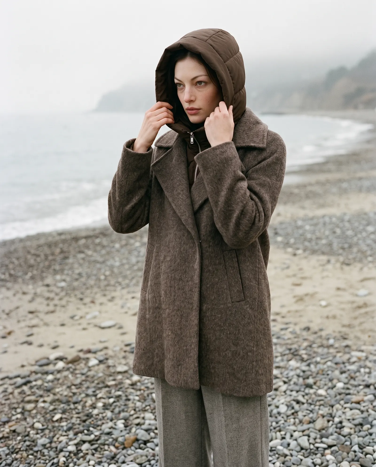 Cappotto con cappuccio marrone GUS FW26